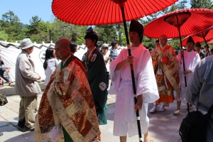 聖武天皇祭行列（日傘）